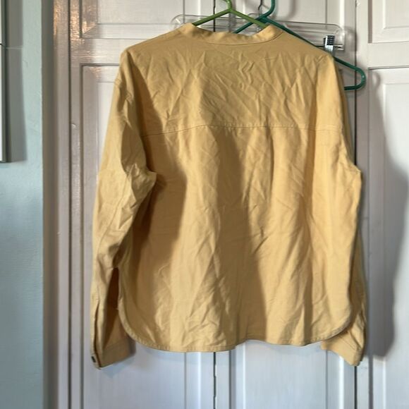 Everlane 100% Silk blouse - golden yellow - Size 4 - Picture 7 of 8
